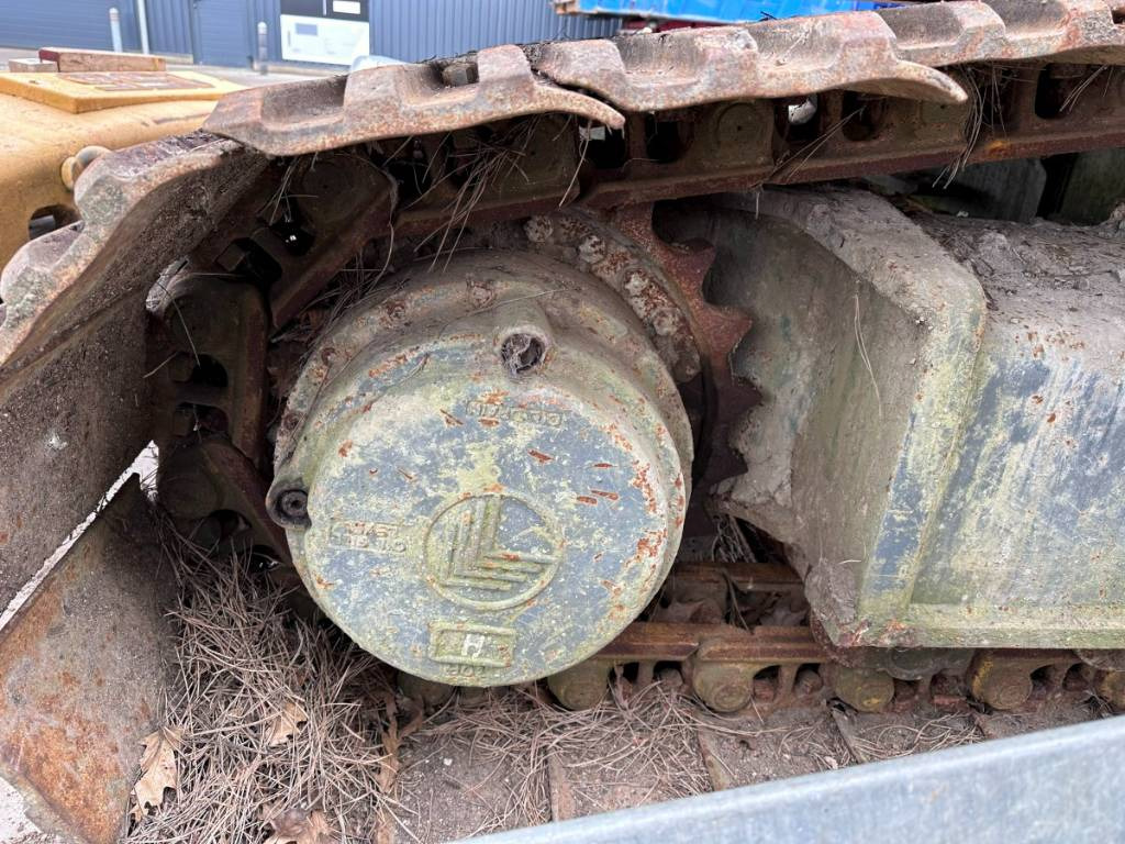 Liebherr LRB 155 for parts breaking dismantling - נהג קורה: תמונה 5 Liebherr LRB 155 for parts breaking dismantling - נהג קורה: תמונה 5