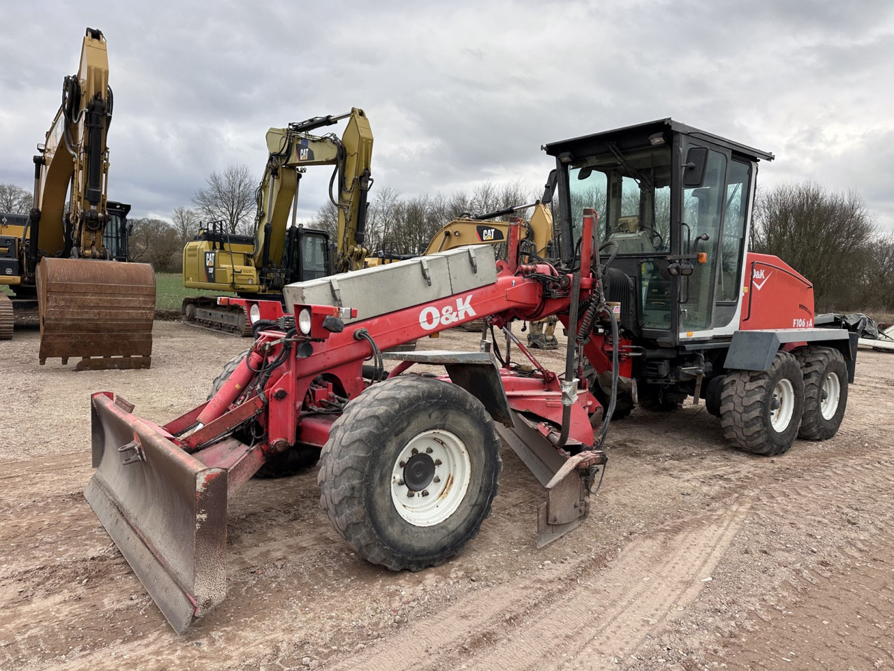 NEW HOLLAND F 106.5 - 6x6 Laser Topcon- Klima Cummins 6 Zyl. - מפלסת: תמונה 3 NEW HOLLAND F 106.5 - 6x6 Laser Topcon- Klima Cummins 6 Zyl. - מפלסת: תמונה 3