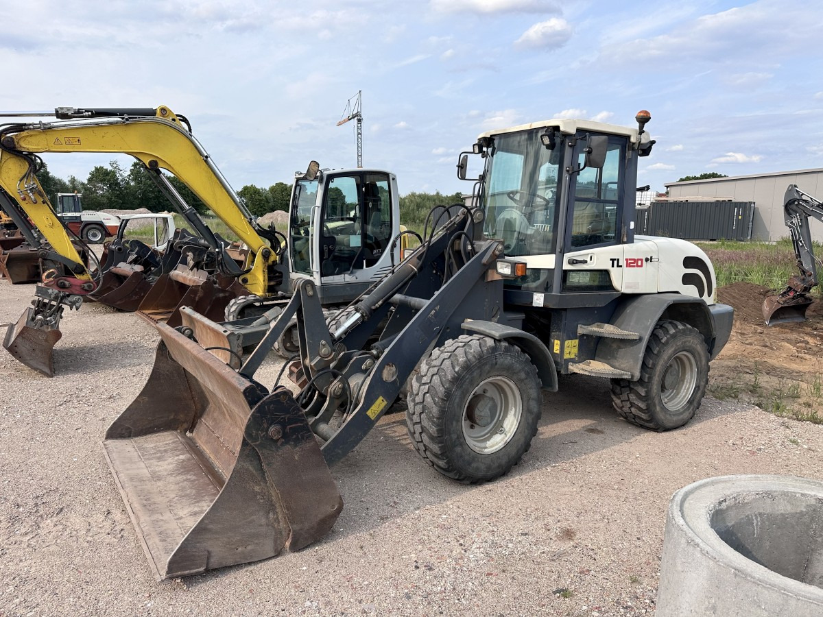TEREX TL 120 - 30 Km/h Schaufel + Palettengabel Top ! - מעמיס גלגלים: תמונה 3 TEREX TL 120 - 30 Km/h Schaufel + Palettengabel Top ! - מעמיס גלגלים: תמונה 3