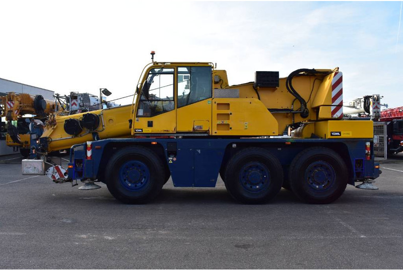 Demag AC 40 City - עגורן לכל שטח: תמונה 1 Demag AC 40 City - עגורן לכל שטח: תמונה 1