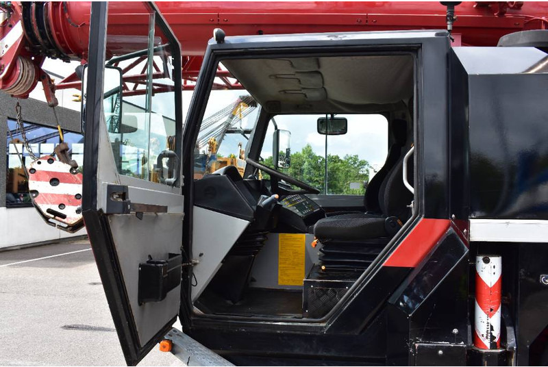 עגורן לכל שטח Liebherr LTM 1030-2: תמונה 9