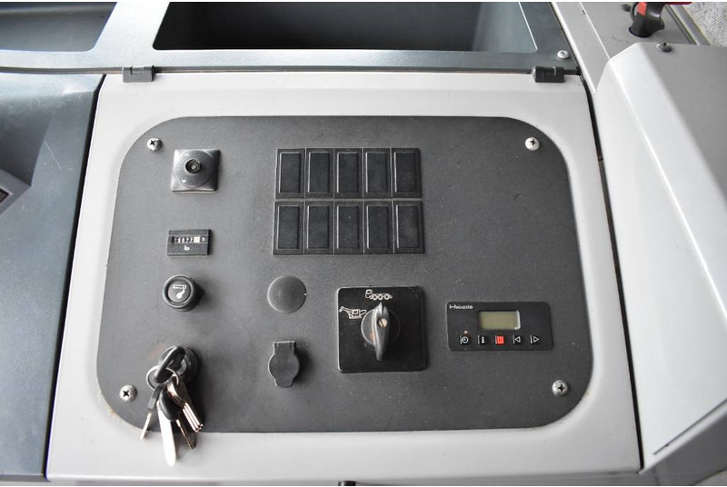 עגורן לכל שטח Liebherr LTM1055-3.2: תמונה 15