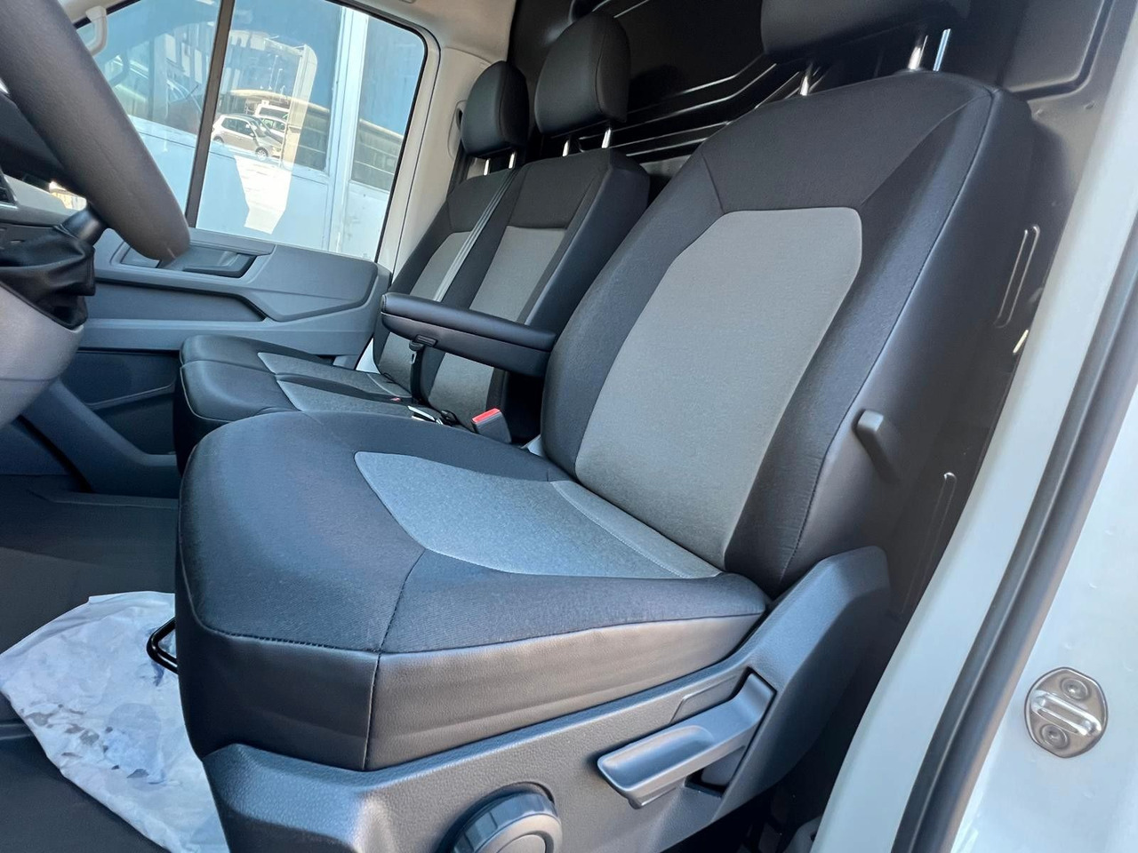 Volkswagen Crafter 35 L3H3-140-Kamera-Temp-Lager - כלי רכב מסחרי עם לוח: תמונה 5 Volkswagen Crafter 35 L3H3-140-Kamera-Temp-Lager - כלי רכב מסחרי עם לוח: תמונה 5