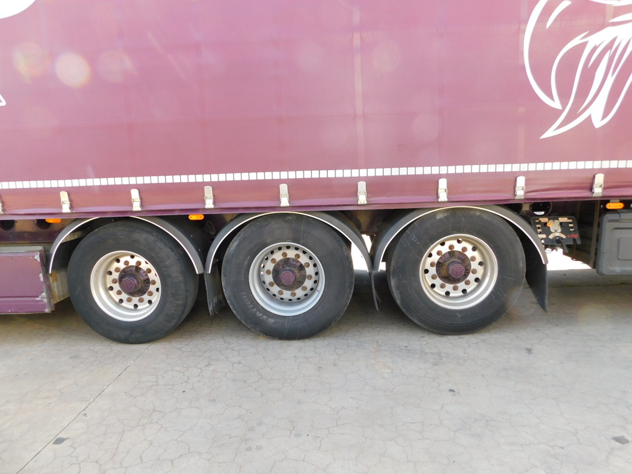 Fliegl Sds 390 - סמיטריילר עם וילונות צד: תמונה 5 Fliegl Sds 390 - סמיטריילר עם וילונות צד: תמונה 5