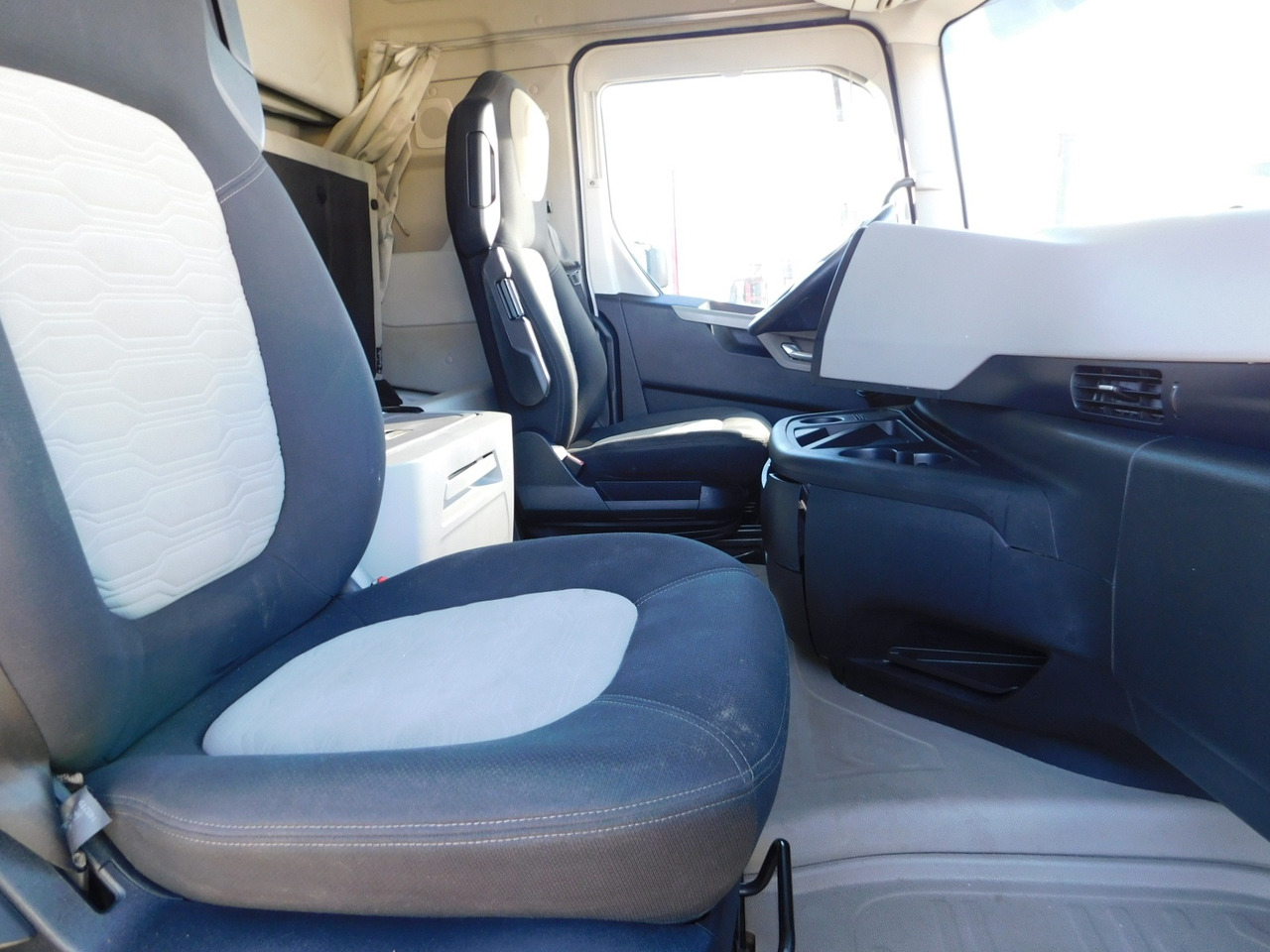Ford F max 4x2 scab e6 12s2620 - יחידת טרקטור: תמונה 5 Ford F max 4x2 scab e6 12s2620 - יחידת טרקטור: תמונה 5