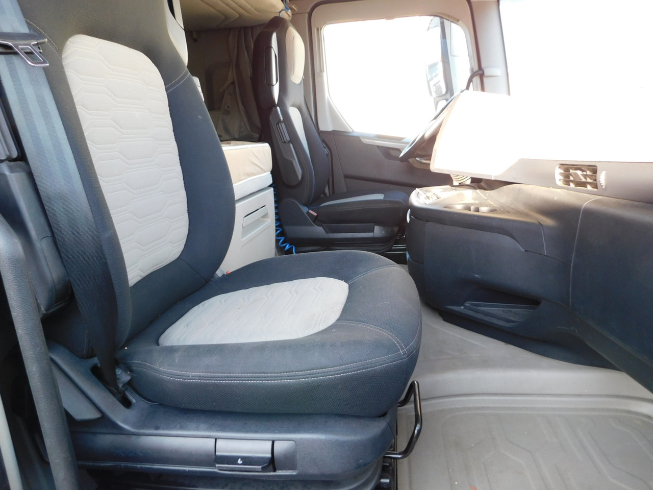 Ford F max ll 4x2 scab e6 12tx2620 - יחידת טרקטור: תמונה 5 Ford F max ll 4x2 scab e6 12tx2620 - יחידת טרקטור: תמונה 5