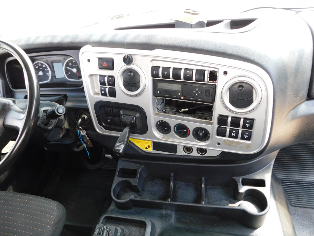 משאית מערבלת בטון Ford Lt12xl 7h cargo 4142m: תמונה 7