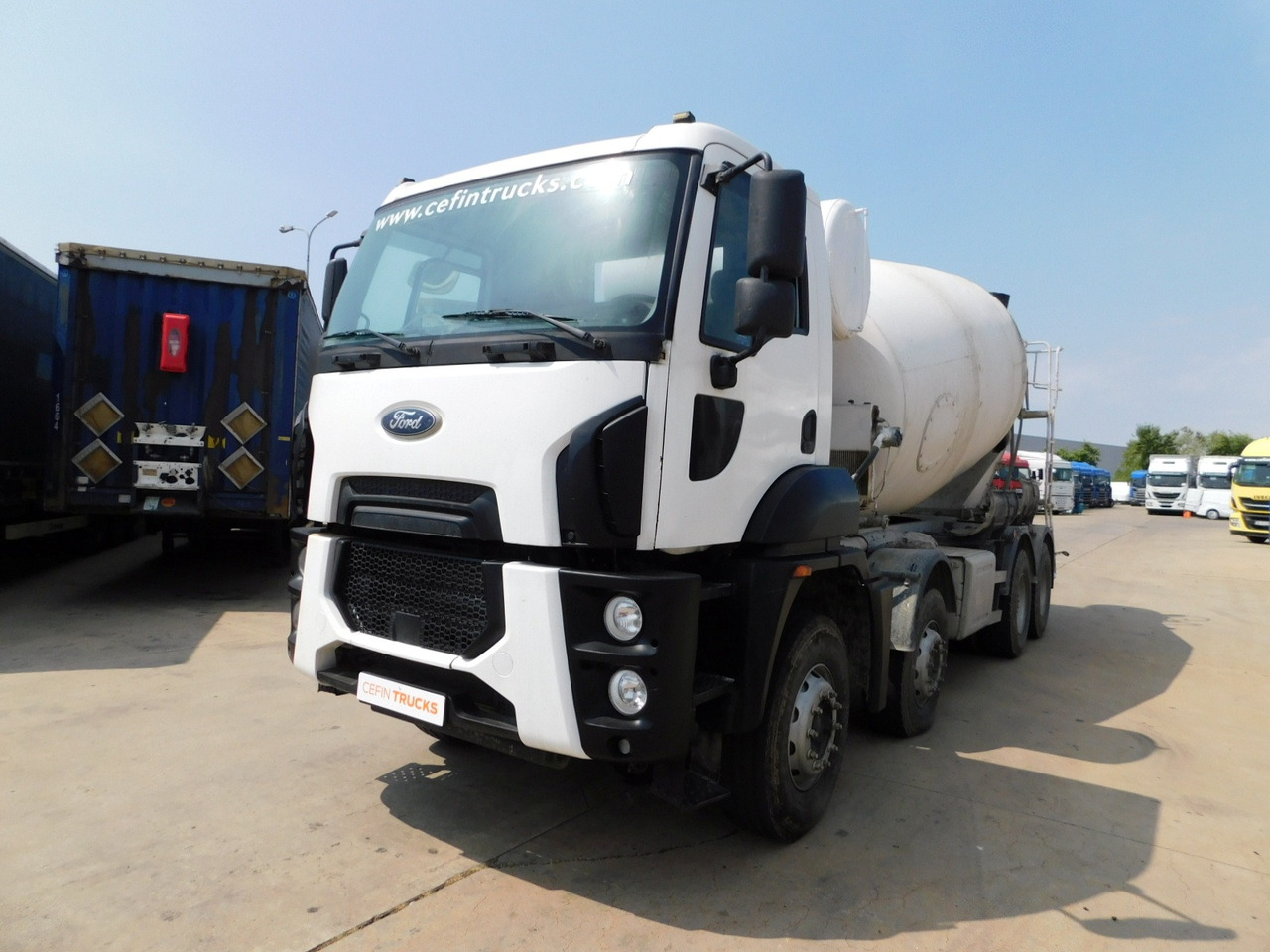 Ford Lt12xl 7h cargo 4142m - משאית מערבלת בטון: תמונה 1 Ford Lt12xl 7h cargo 4142m - משאית מערבלת בטון: תמונה 1