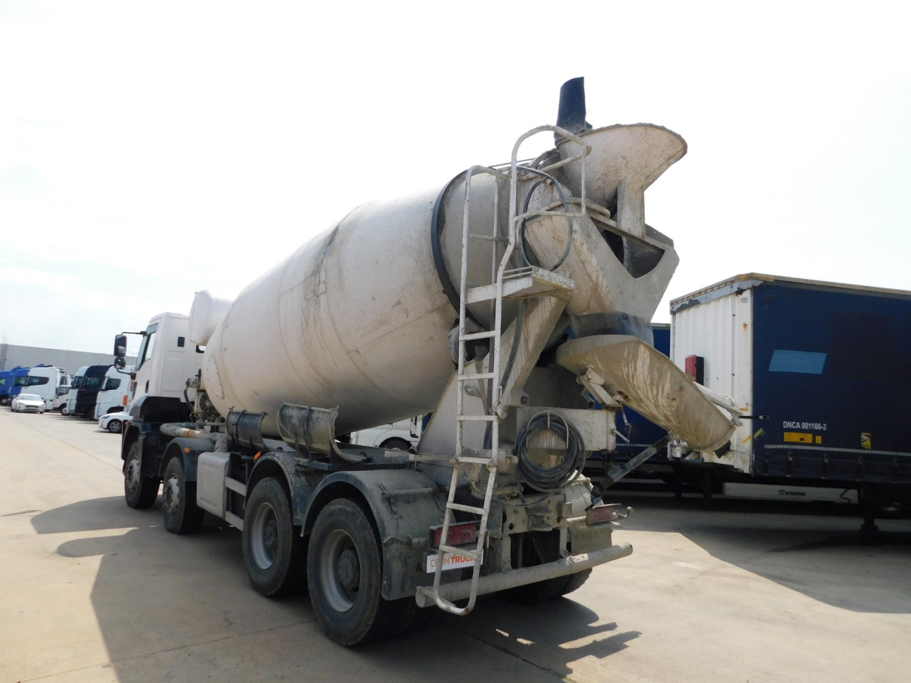 Ford Lt12xl 7h cargo 4142m - משאית מערבלת בטון: תמונה 4 Ford Lt12xl 7h cargo 4142m - משאית מערבלת בטון: תמונה 4