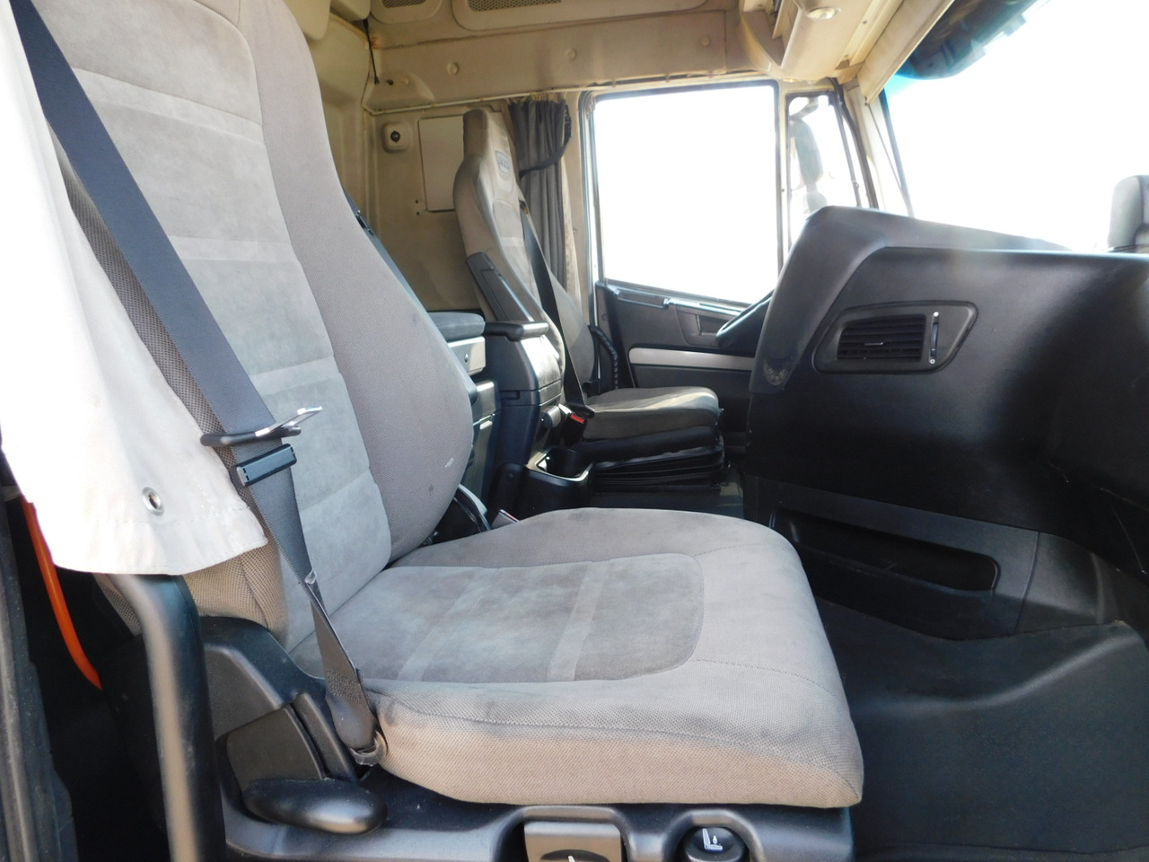 Iveco As440tp - יחידת טרקטור: תמונה 5 Iveco As440tp - יחידת טרקטור: תמונה 5