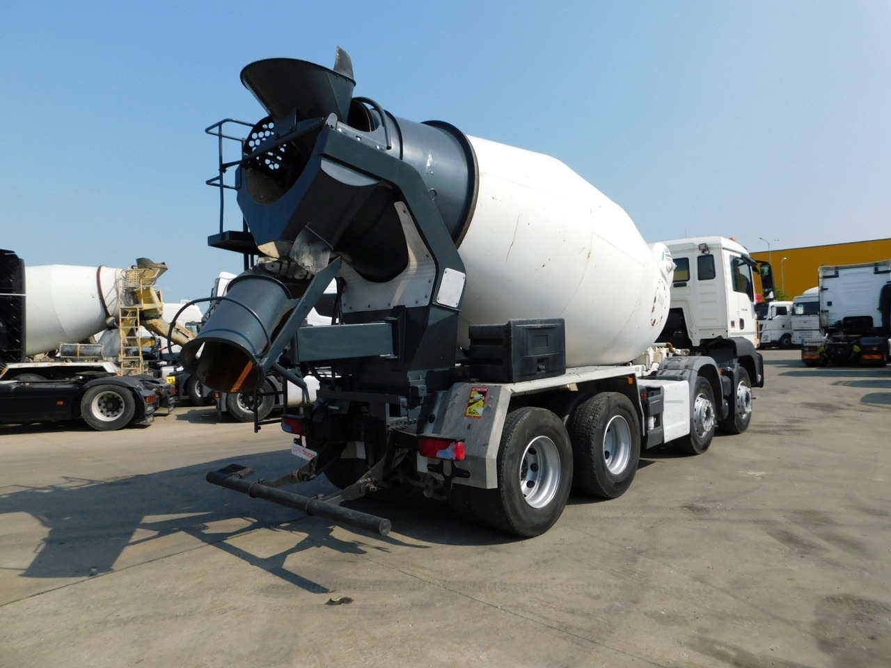 Man Tgs 32400 - משאית מערבלת בטון: תמונה 3 Man Tgs 32400 - משאית מערבלת בטון: תמונה 3