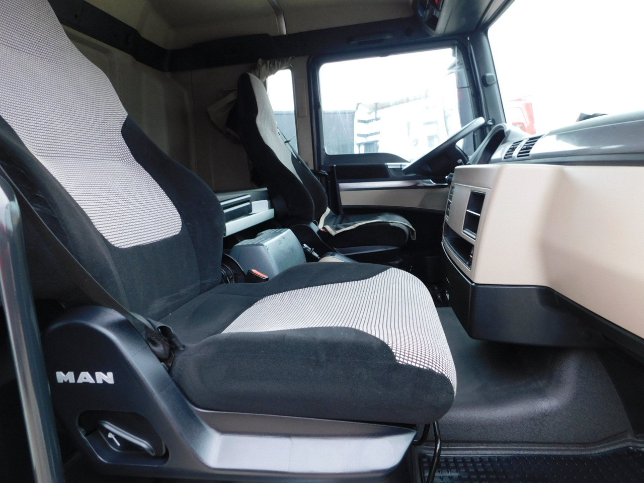 Man Tgx - יחידת טרקטור: תמונה 5 Man Tgx - יחידת טרקטור: תמונה 5