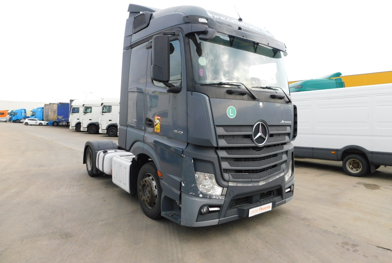 Mercedes Actros 1842 - יחידת טרקטור: תמונה 2 Mercedes Actros 1842 - יחידת טרקטור: תמונה 2