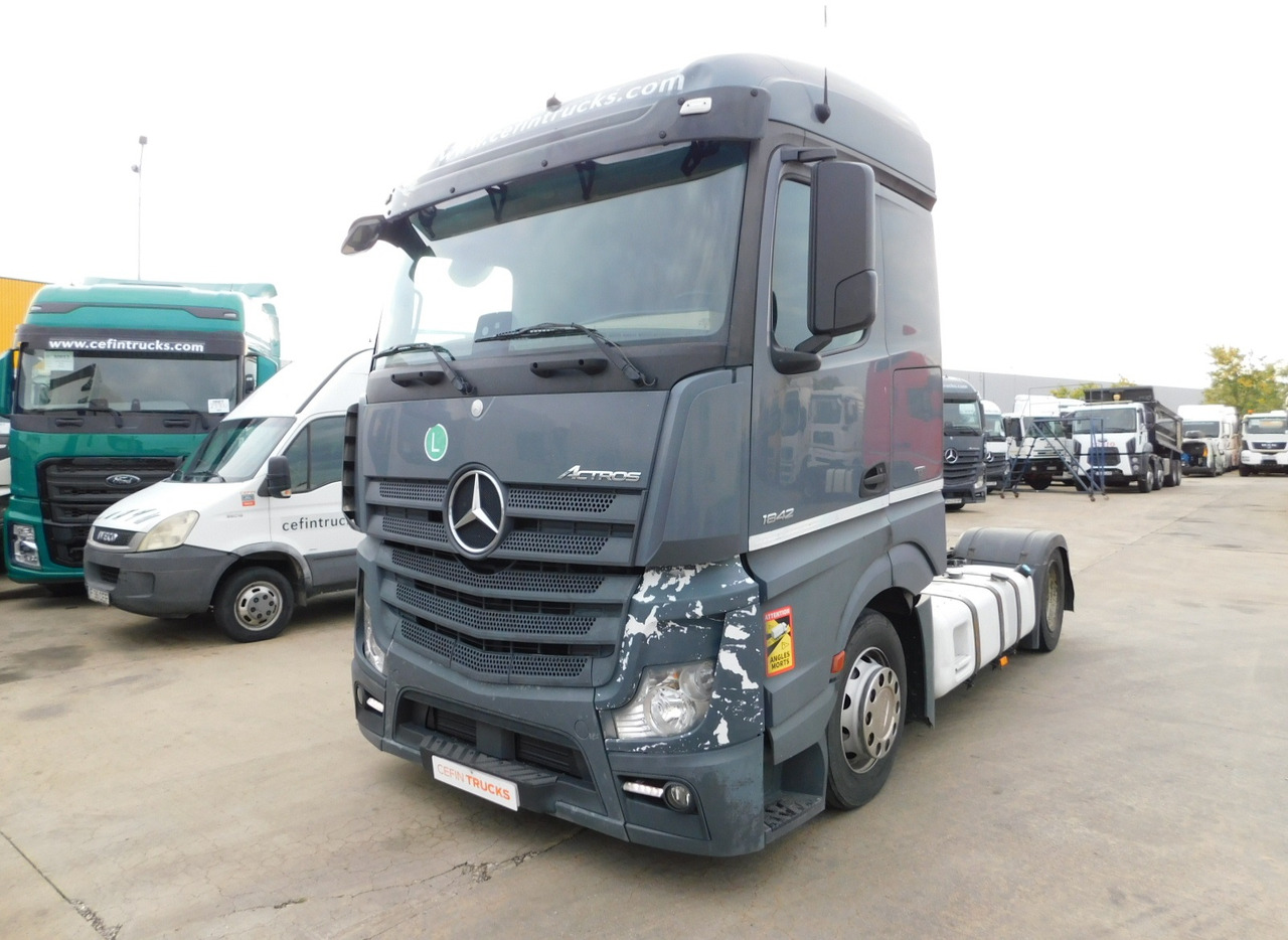 Mercedes Actros 1842 - יחידת טרקטור: תמונה 1 Mercedes Actros 1842 - יחידת טרקטור: תמונה 1