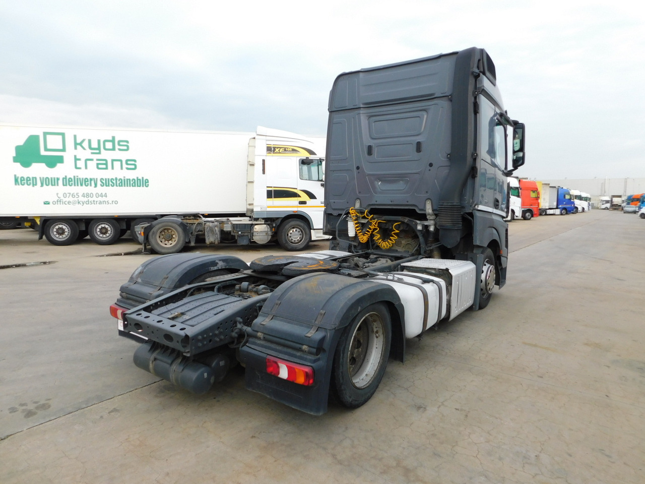 Mercedes Actros 1842 - יחידת טרקטור: תמונה 3 Mercedes Actros 1842 - יחידת טרקטור: תמונה 3