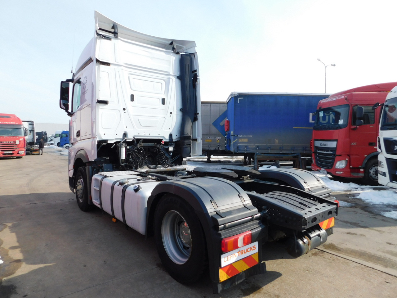 Mercedes Actros 1845 - יחידת טרקטור: תמונה 4 Mercedes Actros 1845 - יחידת טרקטור: תמונה 4