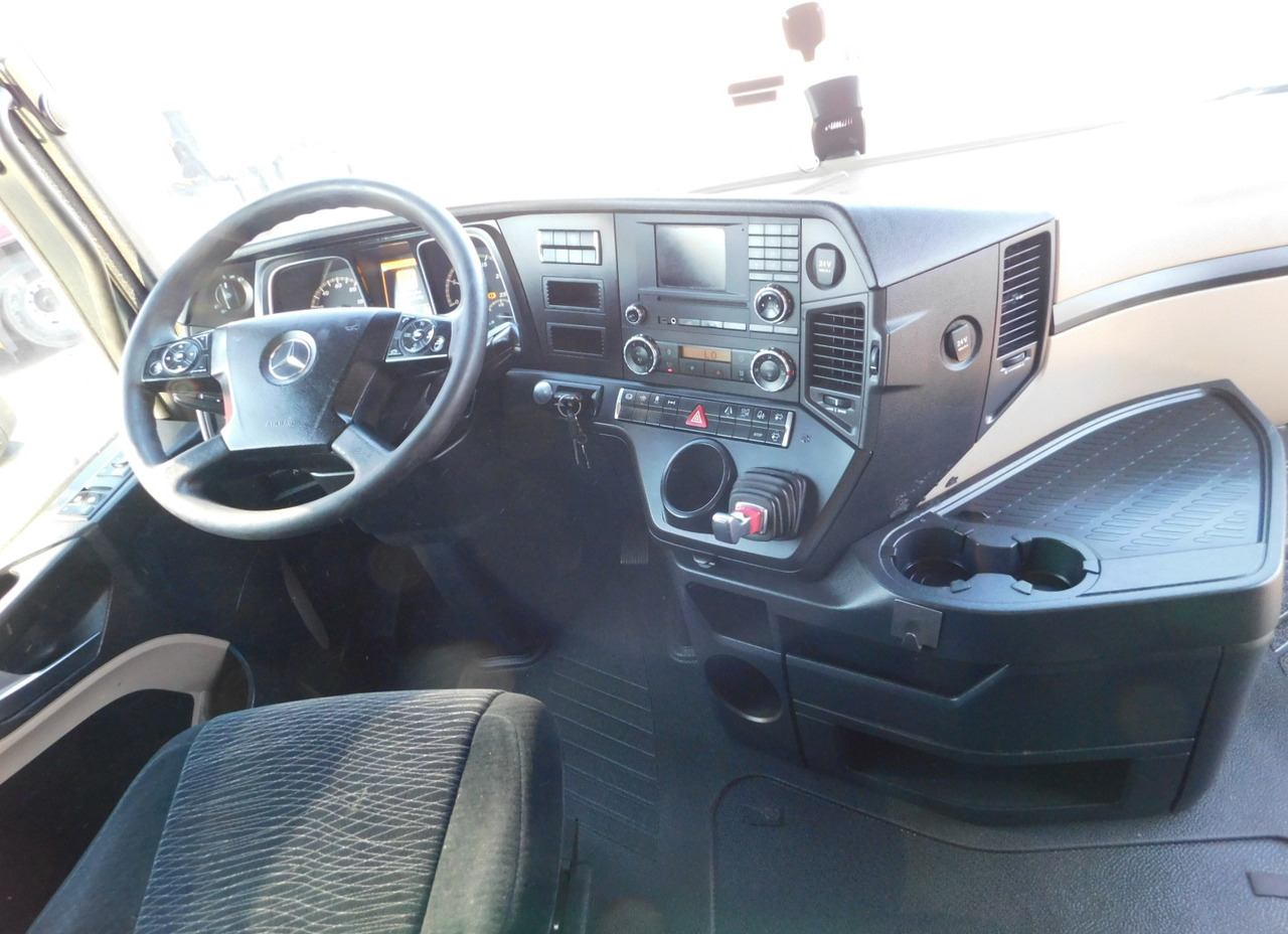 יחידת טרקטור Mercedes Actros: תמונה 7