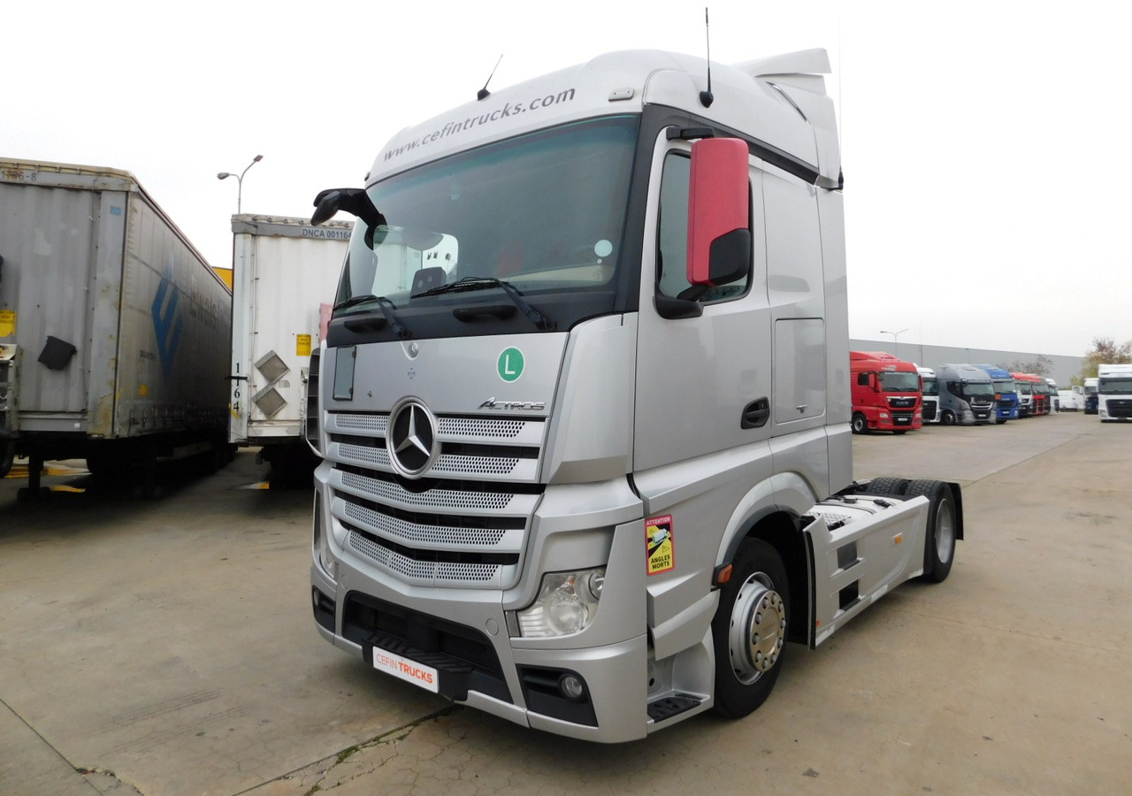 Mercedes Actros - יחידת טרקטור: תמונה 1 Mercedes Actros - יחידת טרקטור: תמונה 1