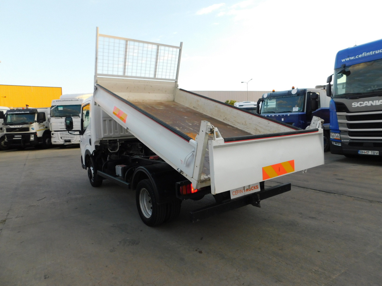 Renault Maxity - מזהיר: תמונה 4 Renault Maxity - מזהיר: תמונה 4