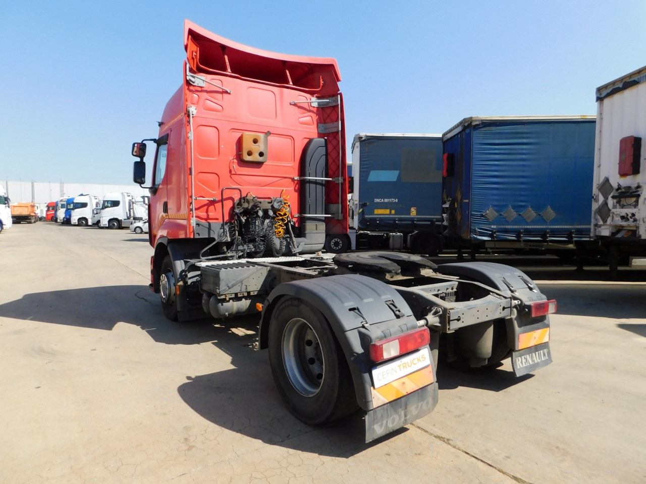 Renault Premium 410dxi - יחידת טרקטור: תמונה 4 Renault Premium 410dxi - יחידת טרקטור: תמונה 4