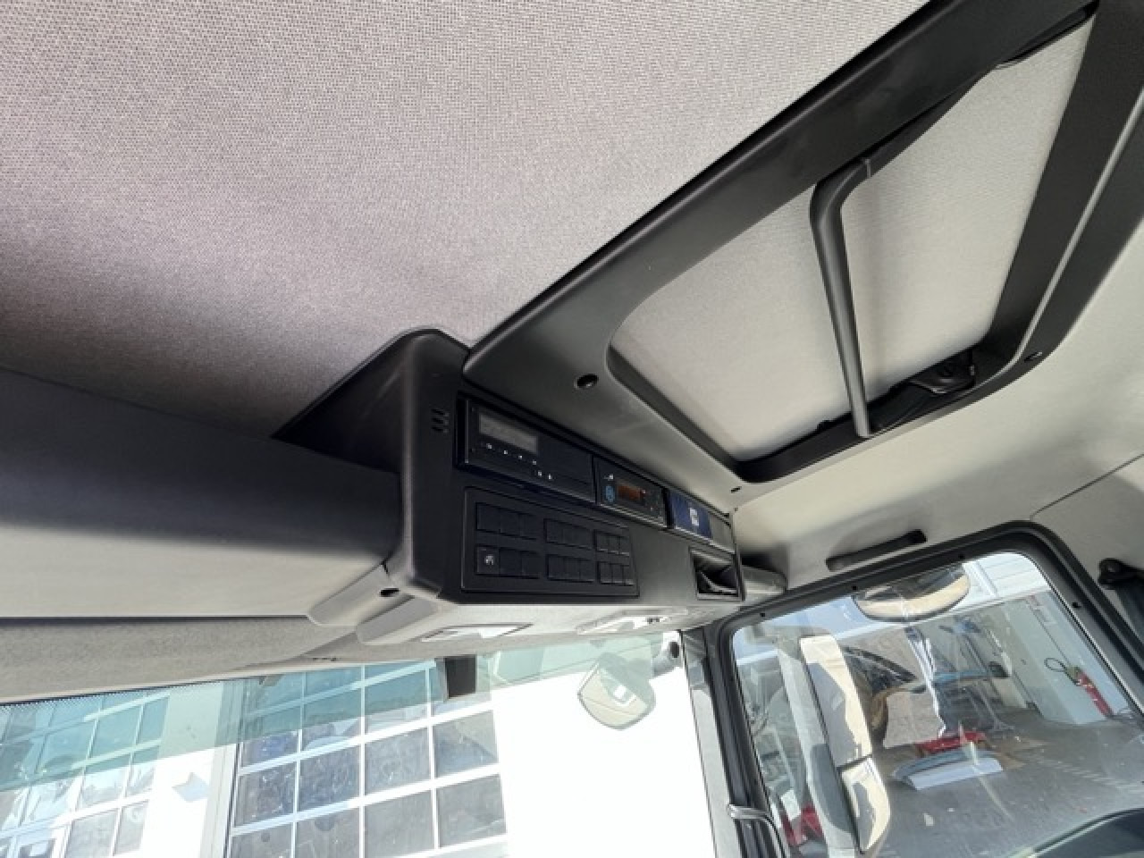 MAN TGL 12.250 4x2 BL Euro6 Klima AHK Luftfeder - כלי רכב מסחרי עם תיבה: תמונה 2 MAN TGL 12.250 4x2 BL Euro6 Klima AHK Luftfeder - כלי רכב מסחרי עם תיבה: תמונה 2