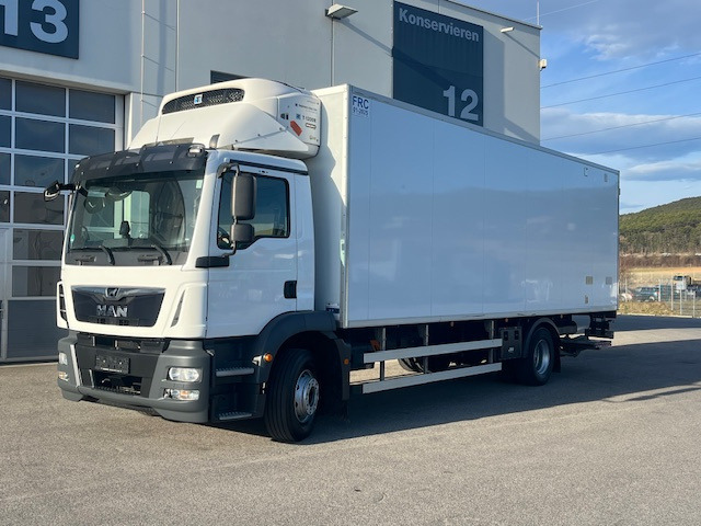 MAN TGM 15.290 4x2 LL Tiefkühler ATP Euro6 Klima - כלי רכב מסחרי לקירור: תמונה 1 MAN TGM 15.290 4x2 LL Tiefkühler ATP Euro6 Klima - כלי רכב מסחרי לקירור: תמונה 1