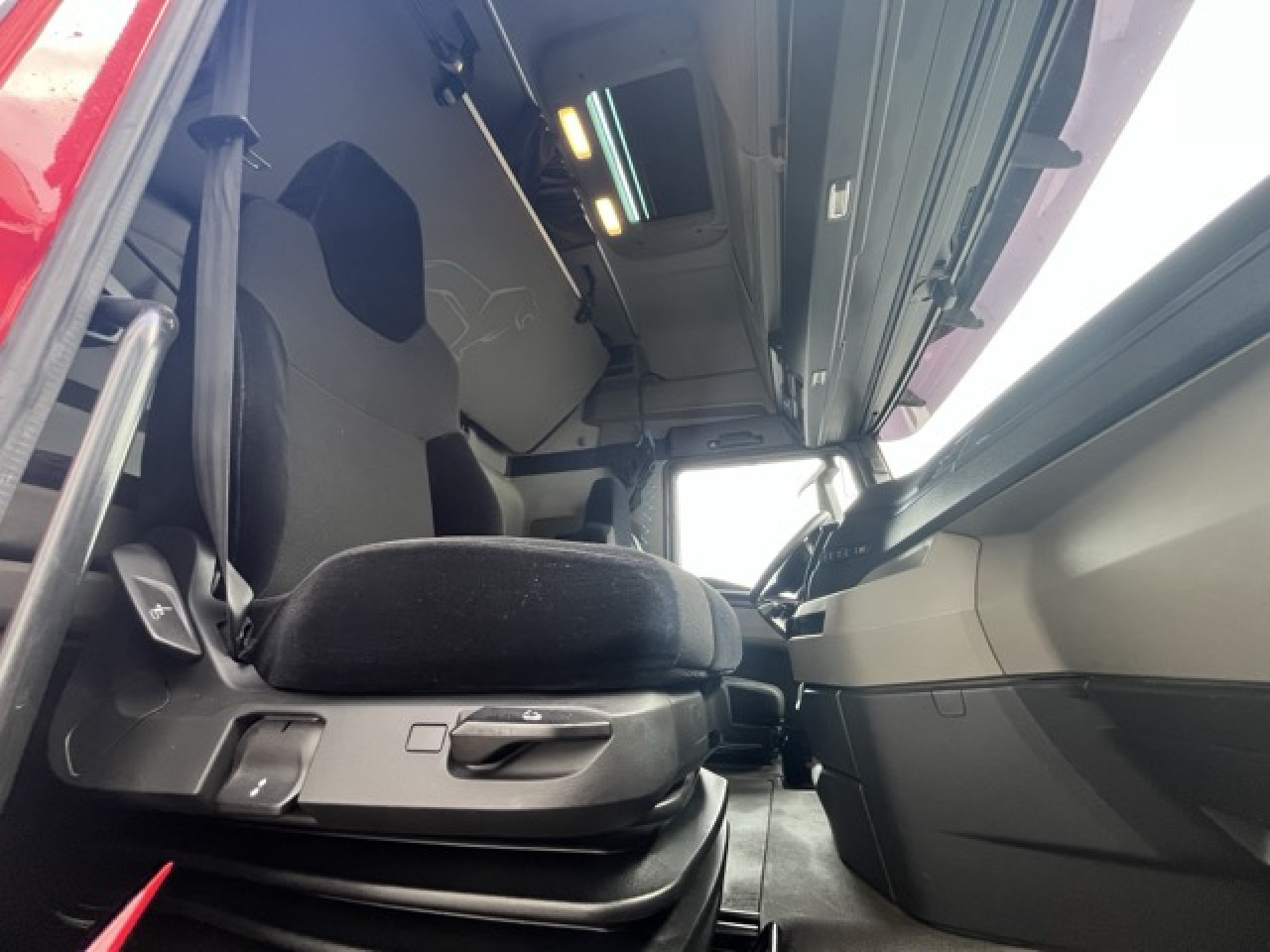 MAN TGX 18.510 4x2 LL SA - Vollgarantie MAN bis 01.27 - יחידת טרקטור: תמונה 2 MAN TGX 18.510 4x2 LL SA - Vollgarantie MAN bis 01.27 - יחידת טרקטור: תמונה 2