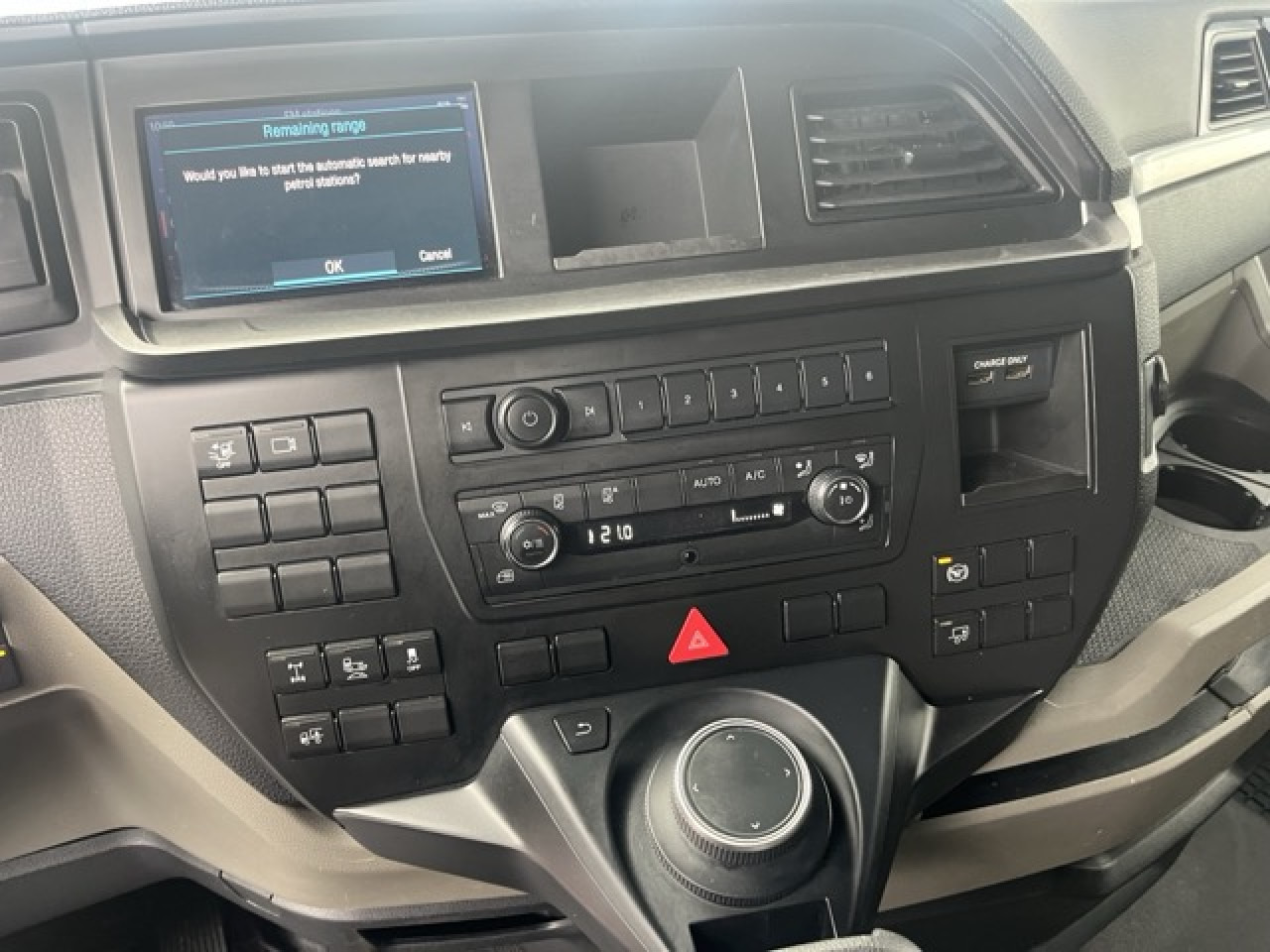 MAN TGX 18.510 4x2 LL SA - Vollgarantie MAN bis 01.27 - יחידת טרקטור: תמונה 4 MAN TGX 18.510 4x2 LL SA - Vollgarantie MAN bis 01.27 - יחידת טרקטור: תמונה 4