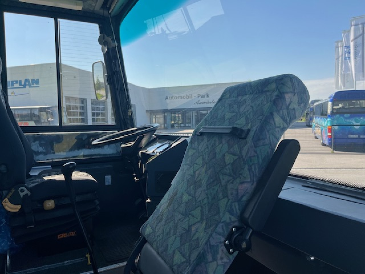 NEOPLAN N316 Ü - Koferenz-, Ausstellungsbus - Wohnmobil - אוטובוס: תמונה 5 NEOPLAN N316 Ü - Koferenz-, Ausstellungsbus - Wohnmobil - אוטובוס: תמונה 5
