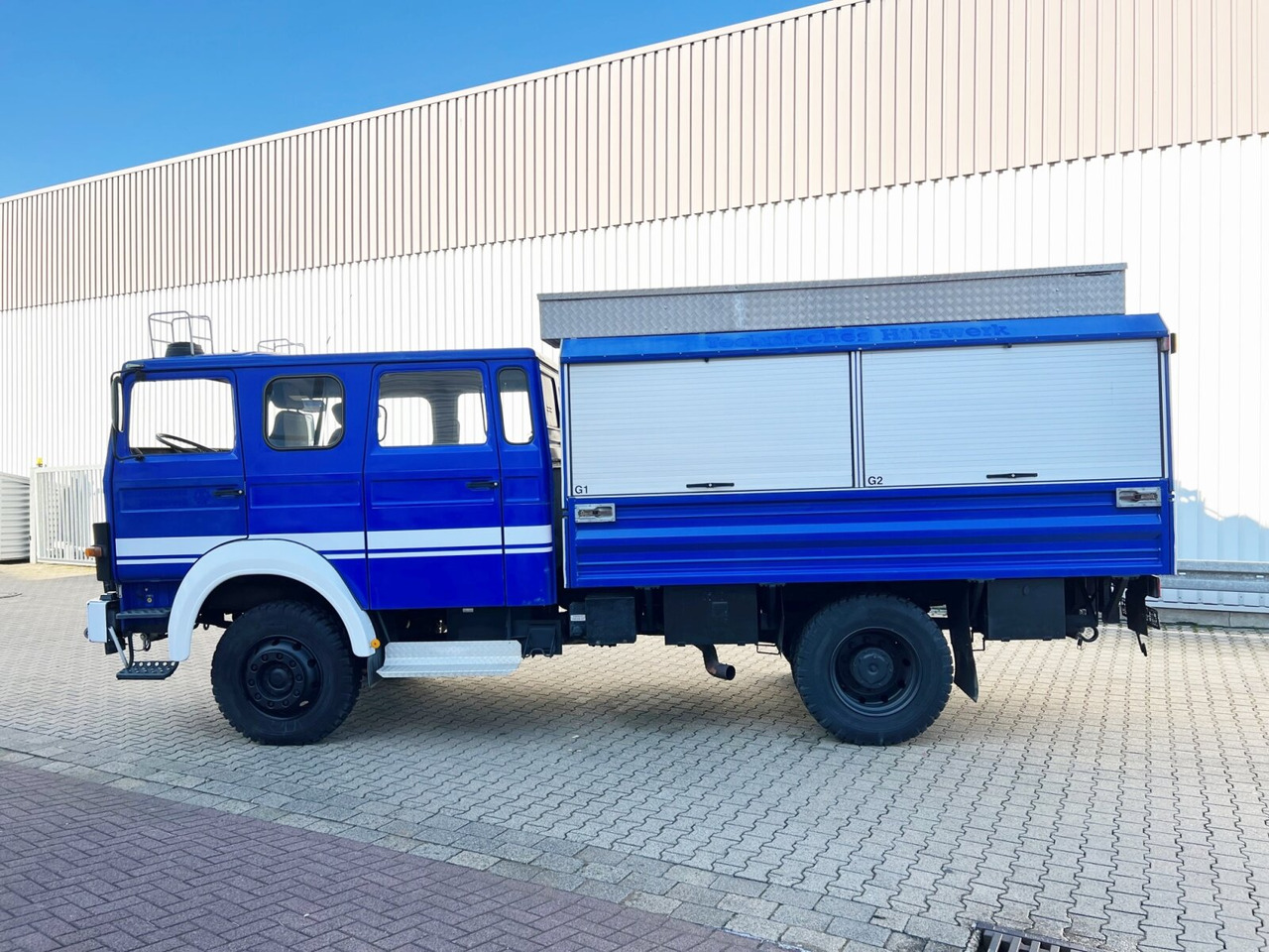 120-23 AW 4x4 Doka 120-23 AW 4x4 Doka, V8-Motor, Gerätewagen, Seilwinde - משאית צד נופל/ שטוחה: תמונה 4 120-23 AW 4x4 Doka 120-23 AW 4x4 Doka, V8-Motor, Gerätewagen, Seilwinde - משאית צד נופל/ שטוחה: תמונה 4