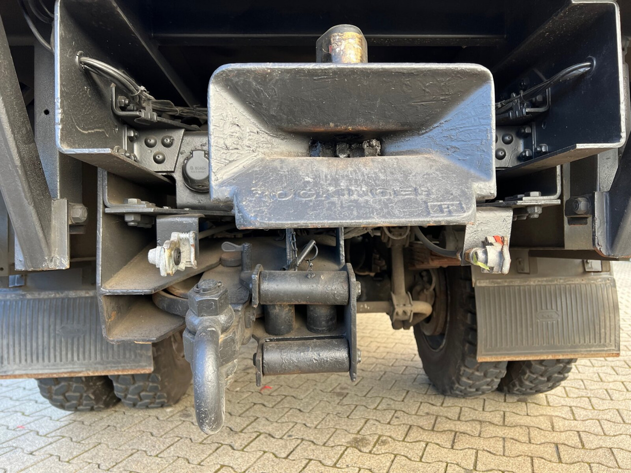 120-23 AW 4x4 Doka 120-23 AW 4x4 Doka, V8-Motor, Gerätewagen, Seilwinde - משאית צד נופל/ שטוחה: תמונה 2 120-23 AW 4x4 Doka 120-23 AW 4x4 Doka, V8-Motor, Gerätewagen, Seilwinde - משאית צד נופל/ שטוחה: תמונה 2