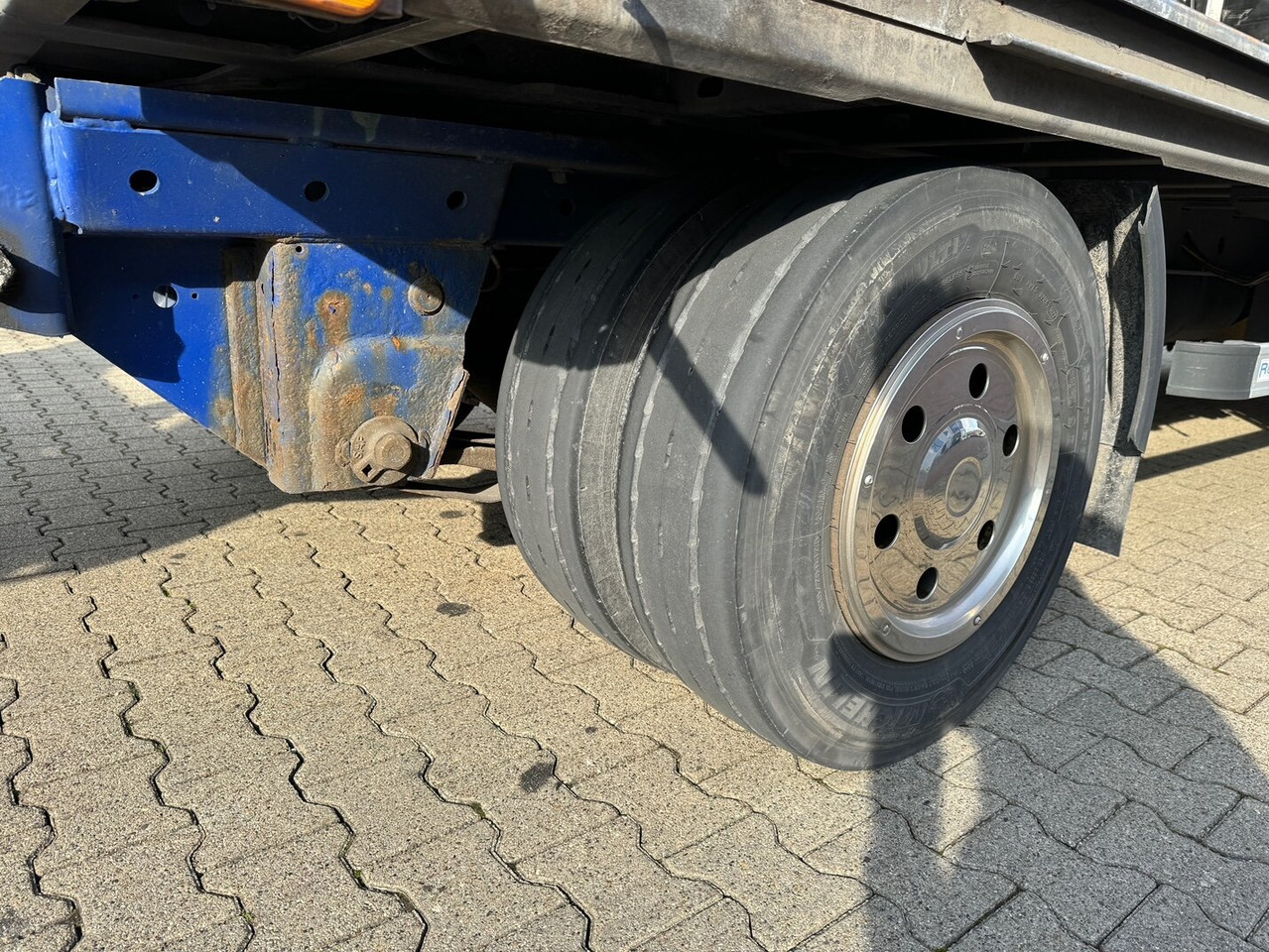 DHS18-22 RUFA DHS18-22 - קרון נגרר צד נופל/ שטוח: תמונה 4 DHS18-22 RUFA DHS18-22 - קרון נגרר צד נופל/ שטוח: תמונה 4