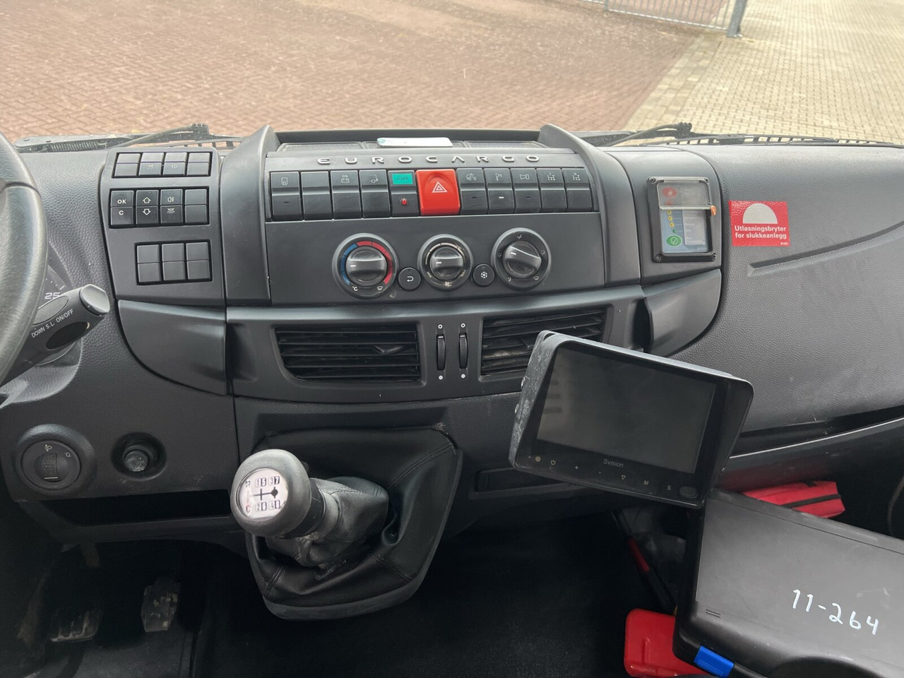 EuroCargo ML190EL32 4x2 EuroCargo ML190EL32 4x2 - משאית עם שלדת תא: תמונה 5 EuroCargo ML190EL32 4x2 EuroCargo ML190EL32 4x2 - משאית עם שלדת תא: תמונה 5