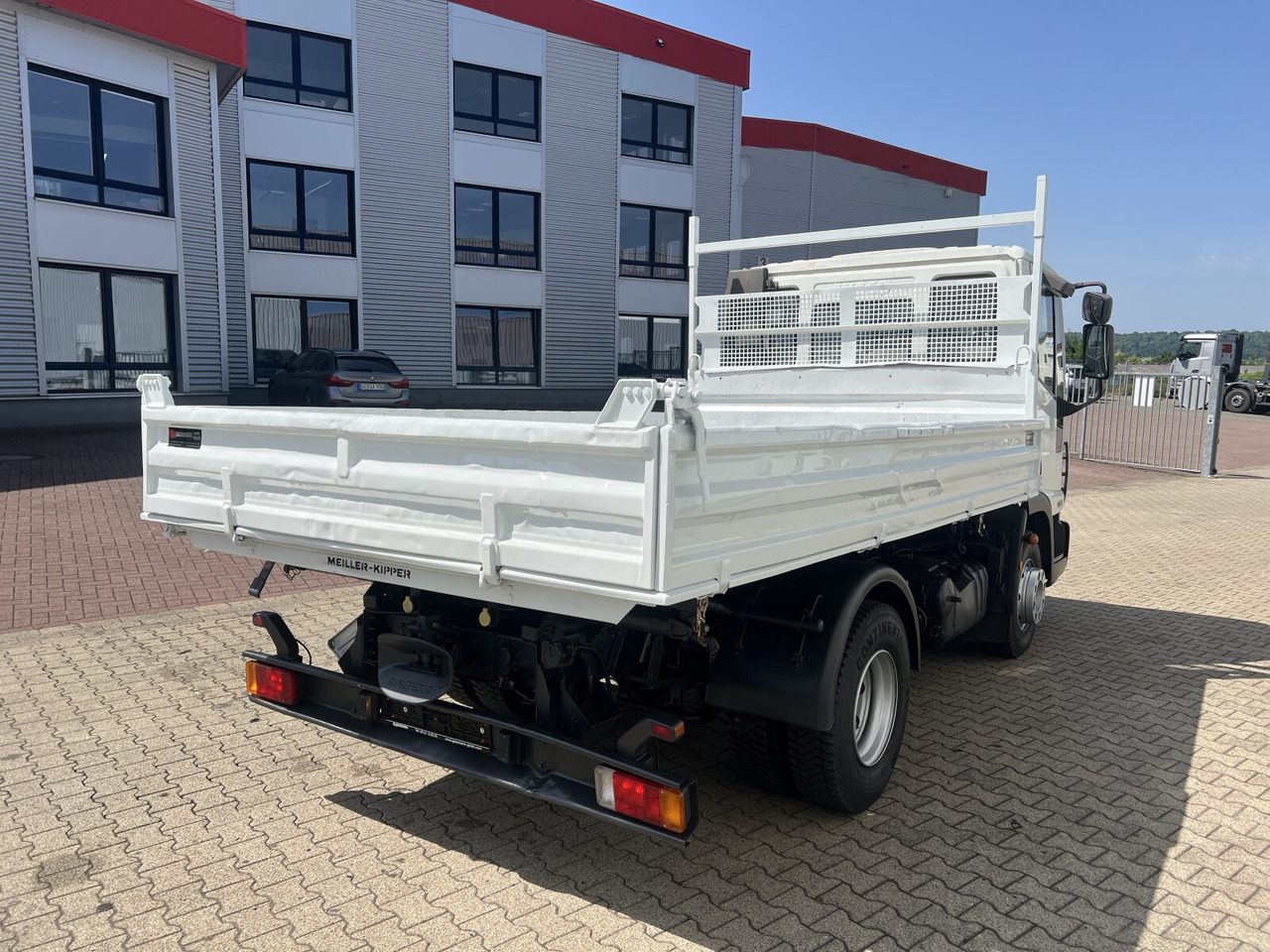 מזהיר EuroCargo ML80E18K 4x2 EuroCargo ML80E18K 4x2: תמונה 10