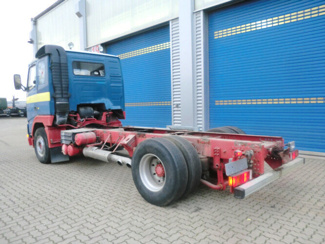 FH New 12-420 4x2 - משאית עם שלדת תא: תמונה 4 FH New 12-420 4x2 - משאית עם שלדת תא: תמונה 4