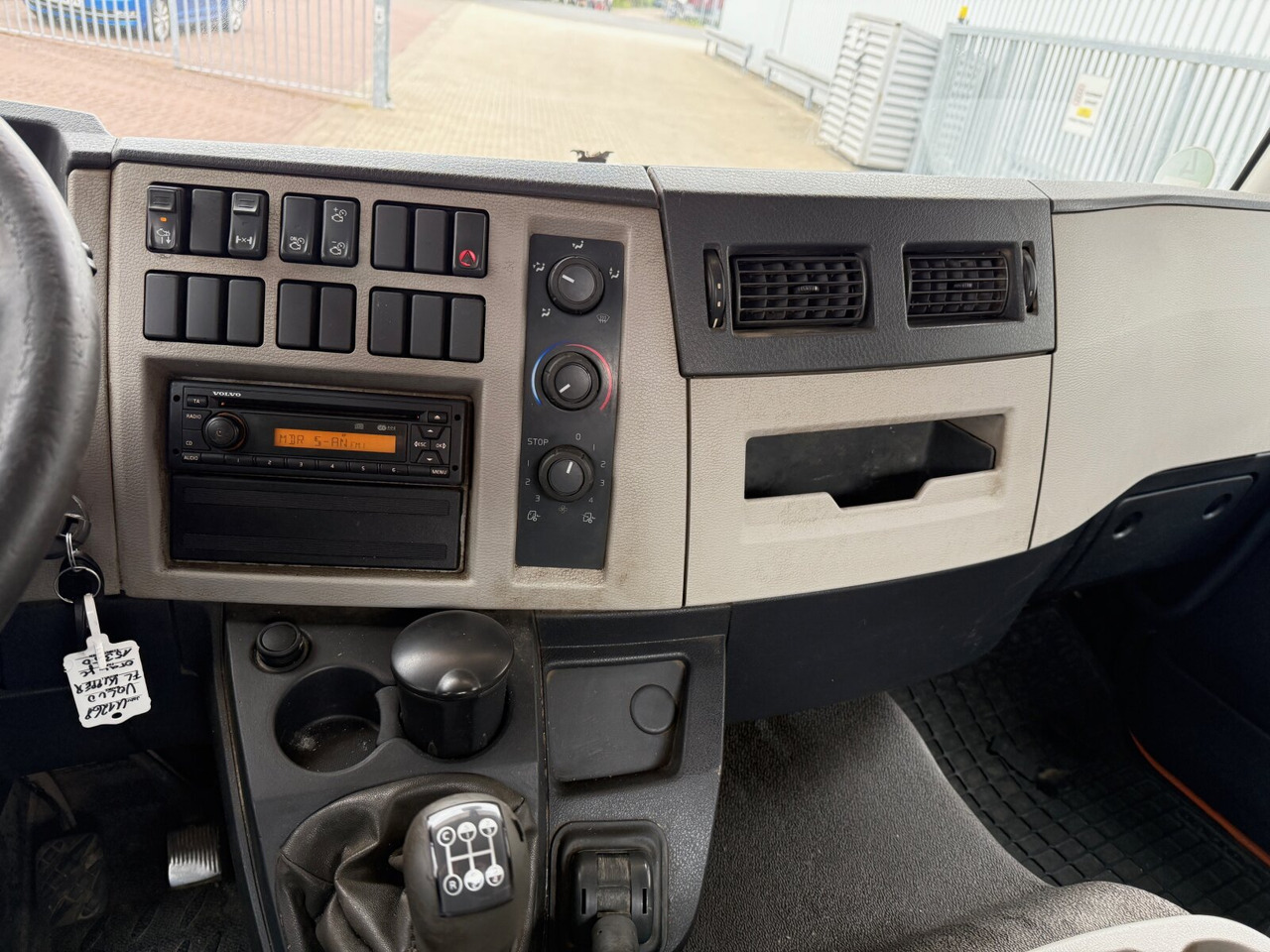 FL 240 4x2 FL 240 4x2 - מזהיר: תמונה 4 FL 240 4x2 FL 240 4x2 - מזהיר: תמונה 4