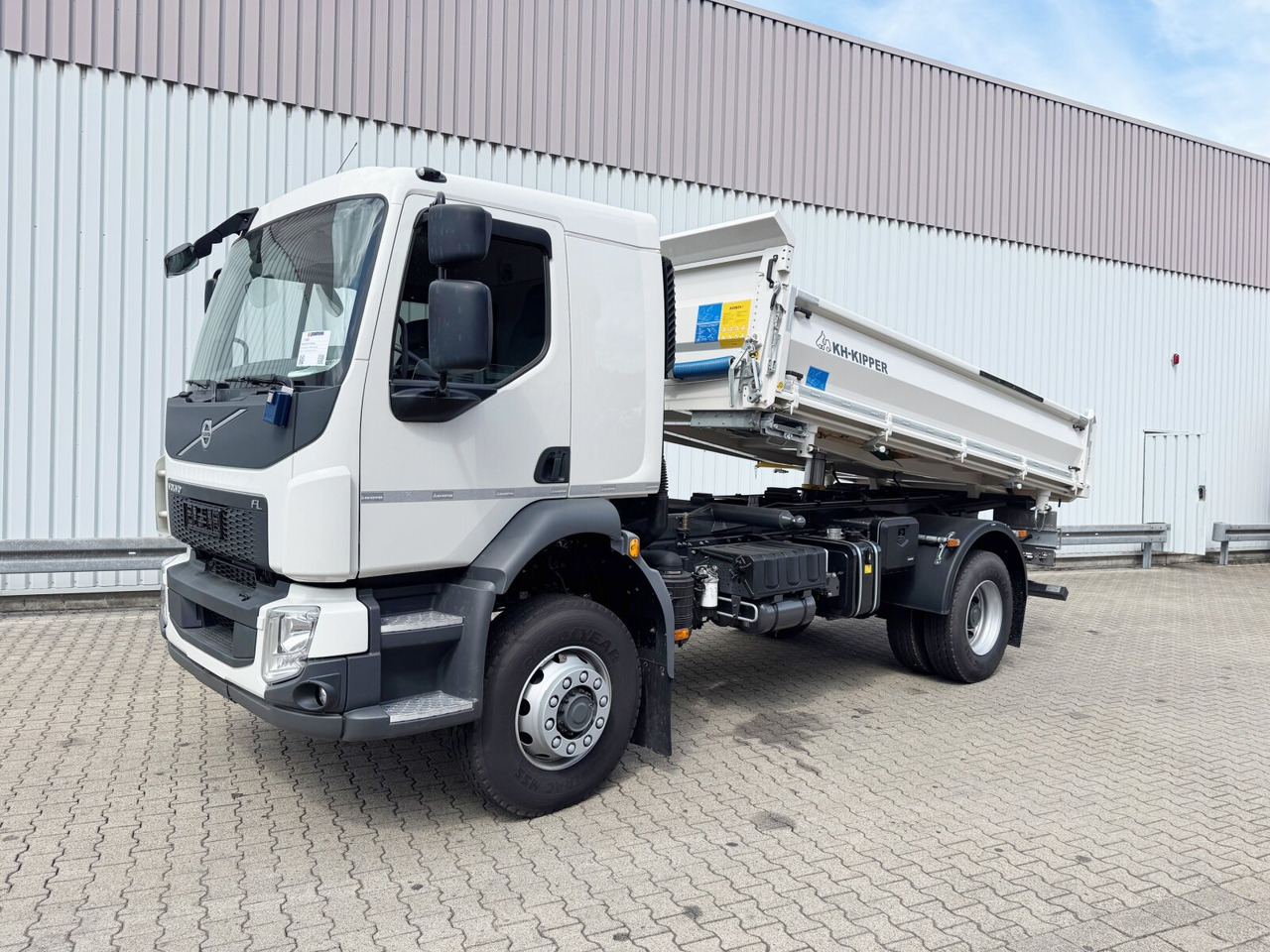 FL 280 4x4 FL 280 4x4 - מזהיר: תמונה 1 FL 280 4x4 FL 280 4x4 - מזהיר: תמונה 1