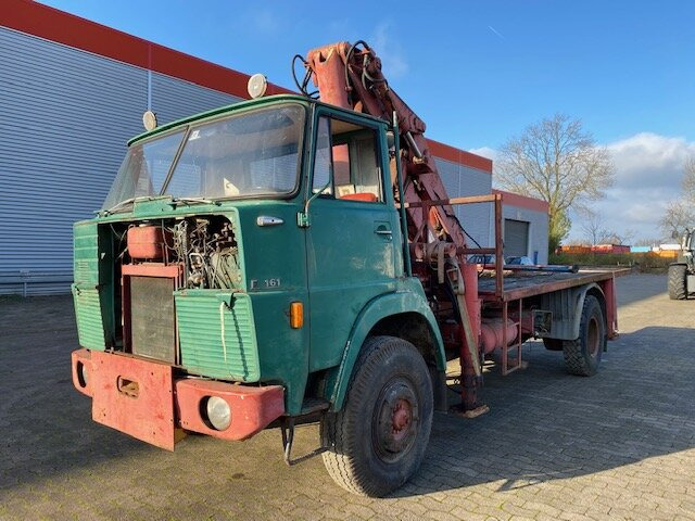 HENSCHEL F 161 AK 4x4 HENSCHEL F 161 AK 4x4 mit Kran Atlas AK 5007 - משאית מנוף: תמונה 1 HENSCHEL F 161 AK 4x4 HENSCHEL F 161 AK 4x4 mit Kran Atlas AK 5007 - משאית מנוף: תמונה 1