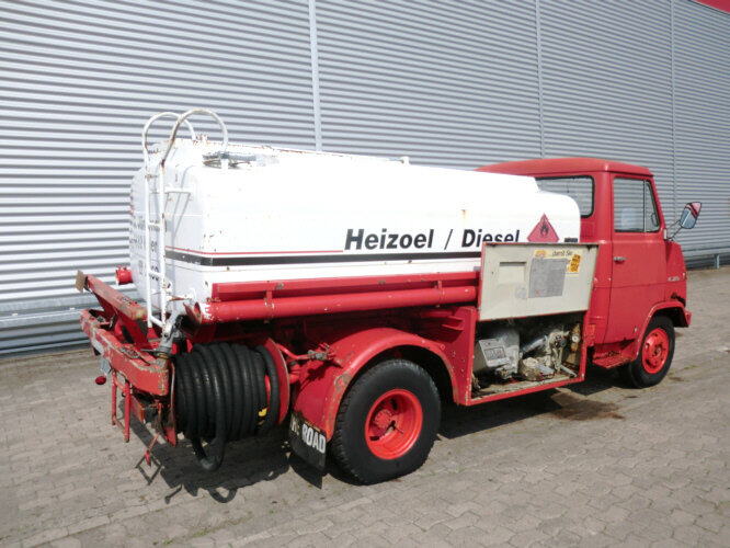Hanomag F 75/35 Ki Hanomag-Henschel F 75/35 Ki, 5 cbm - משאית מכל: תמונה 5 Hanomag F 75/35 Ki Hanomag-Henschel F 75/35 Ki, 5 cbm - משאית מכל: תמונה 5