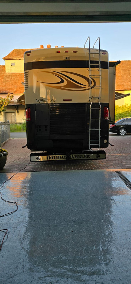 Holiday Rambler Neptune XL - משאית: תמונה 2 Holiday Rambler Neptune XL - משאית: תמונה 2