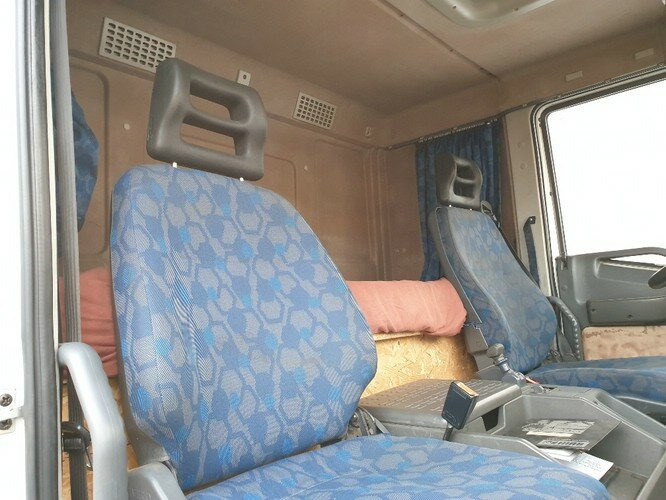 משאית מנוף, משאית צד נופל/ שטוחה Iveco EuroCargo 80E 18 4x2 Euro Cargo ML 80 E 18, Hiab Kran 060-2: תמונה 13