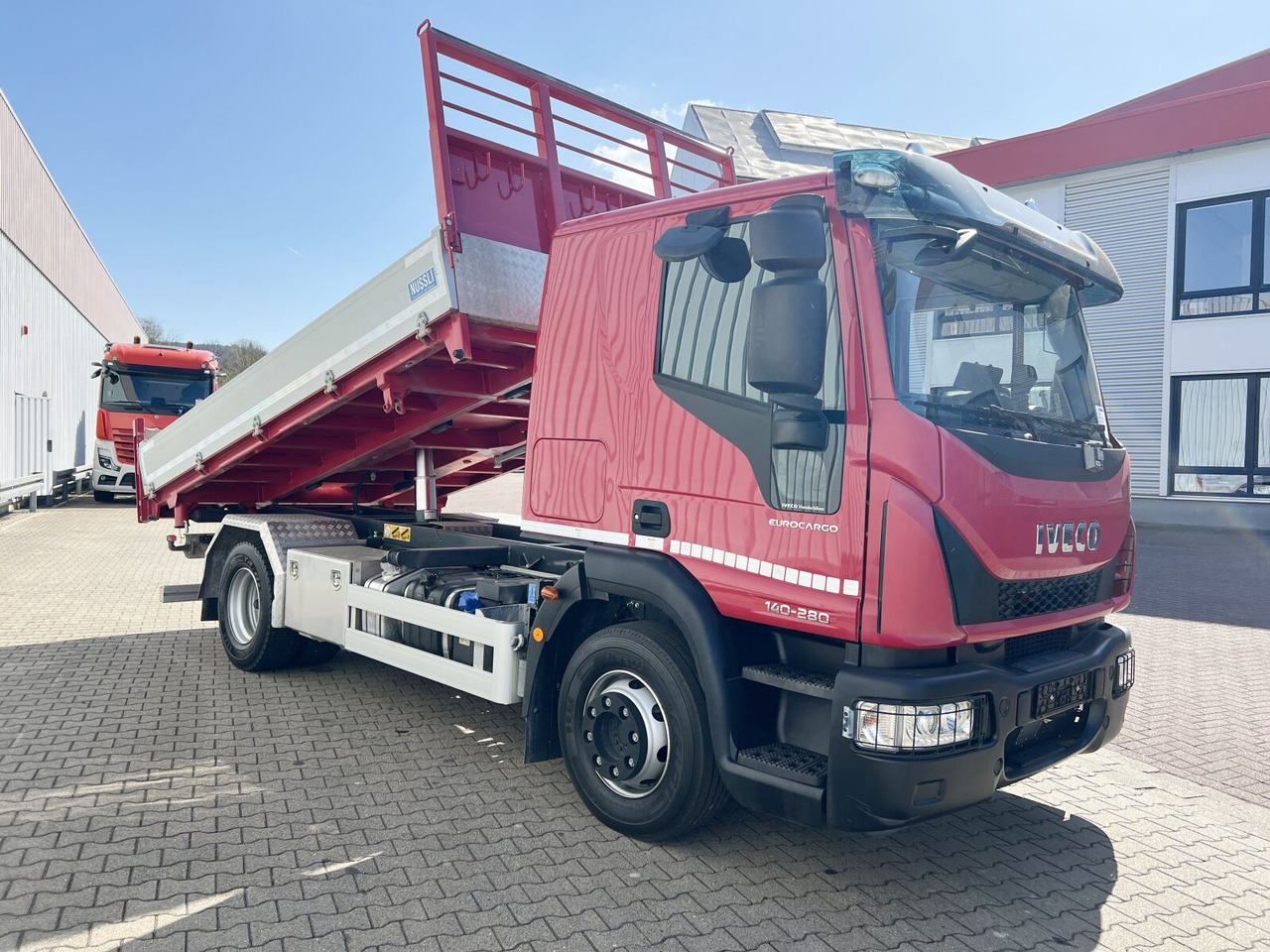 מזהיר Iveco EuroCargo ML140E28K 4x2 EuroCargo ML140E28K 4x2, Nüssli 3-S-Kipper, 2 x AHK: תמונה 7