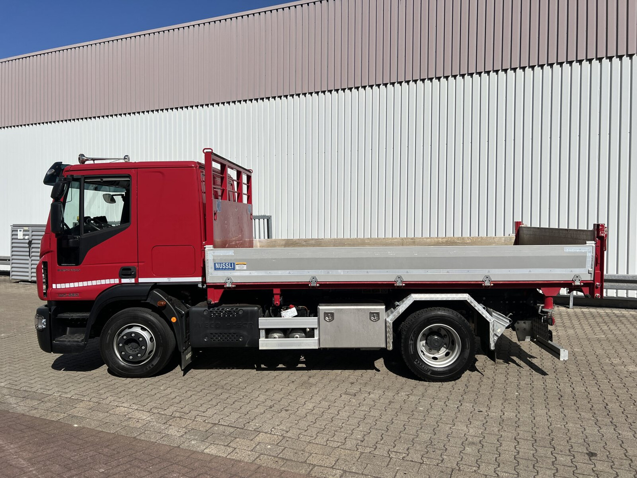 מזהיר Iveco EuroCargo ML140E28K 4x2 EuroCargo ML140E28K 4x2, Nüssli 3-S-Kipper, 2 x AHK: תמונה 10
