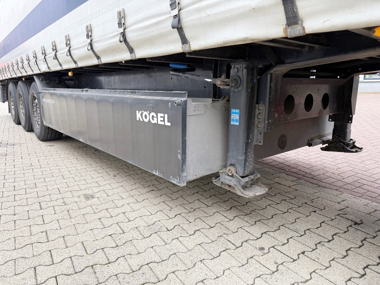 Kögel SN 24-1 SN 24-1, Liftachse, Edscha - סמיטריילר צד נופל/ שטוח: תמונה 2 Kögel SN 24-1 SN 24-1, Liftachse, Edscha - סמיטריילר צד נופל/ שטוח: תמונה 2