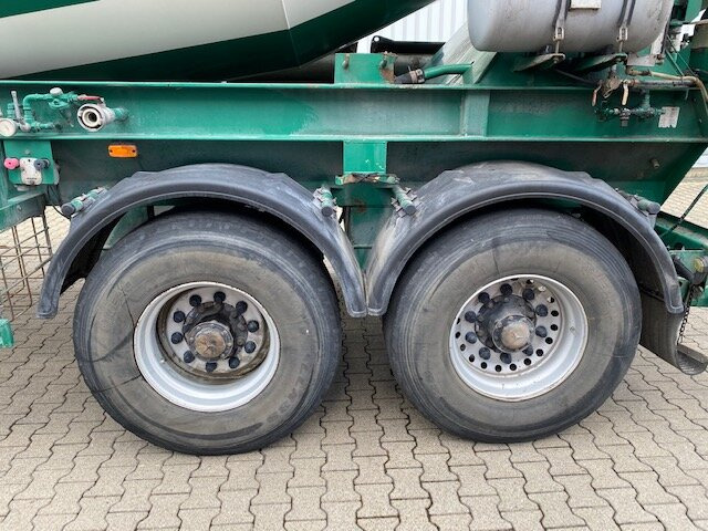 LIEBHERR Betonmischer ca. 10m³ LIEBHERR Betonmischer ca. 10m³, 6x Vorhanden! - מערבל בטון סמיטרליילר: תמונה 2 LIEBHERR Betonmischer ca. 10m³ LIEBHERR Betonmischer ca. 10m³, 6x Vorhanden! - מערבל בטון סמיטרליילר: תמונה 2