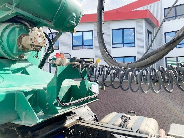 LIEBHERR Betonmischer ca. 10m³ LIEBHERR Betonmischer ca. 10m³, 6x Vorhanden! - מערבל בטון סמיטרליילר: תמונה 2 LIEBHERR Betonmischer ca. 10m³ LIEBHERR Betonmischer ca. 10m³, 6x Vorhanden! - מערבל בטון סמיטרליילר: תמונה 2