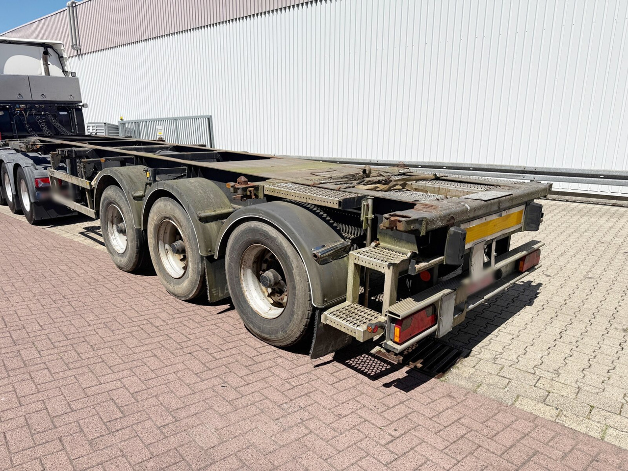 Lag 0-3-39 CD Containerchassis 0-3-39 CD Containerchassis, 20ft und 30ft, ADR - סמיטריילר: תמונה 4 Lag 0-3-39 CD Containerchassis 0-3-39 CD Containerchassis, 20ft und 30ft, ADR - סמיטריילר: תמונה 4