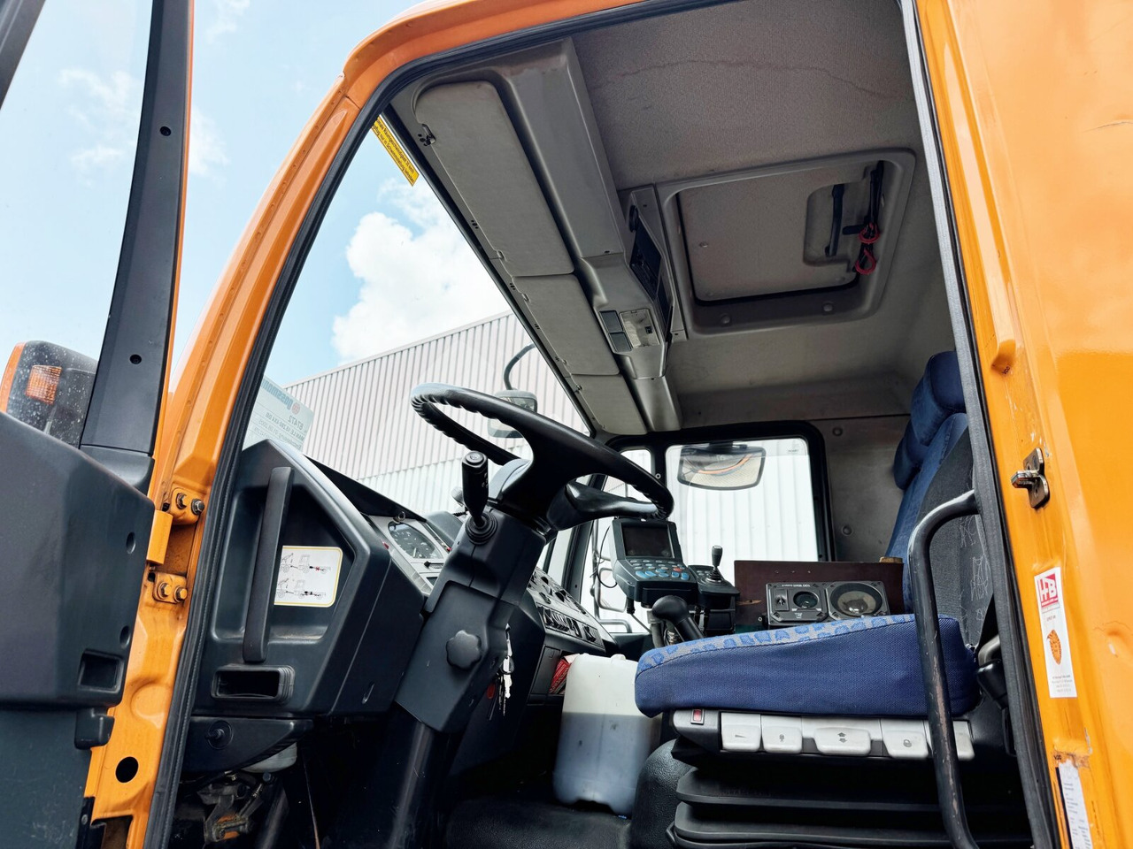MAN LE 18.280 4X4 BB LE 18.280 4X4 BB, Winterdienstausstattung, Grüne Plakette - מזהיר, משאית מנוף: תמונה 5 MAN LE 18.280 4X4 BB LE 18.280 4X4 BB, Winterdienstausstattung, Grüne Plakette - מזהיר, משאית מנוף: תמונה 5