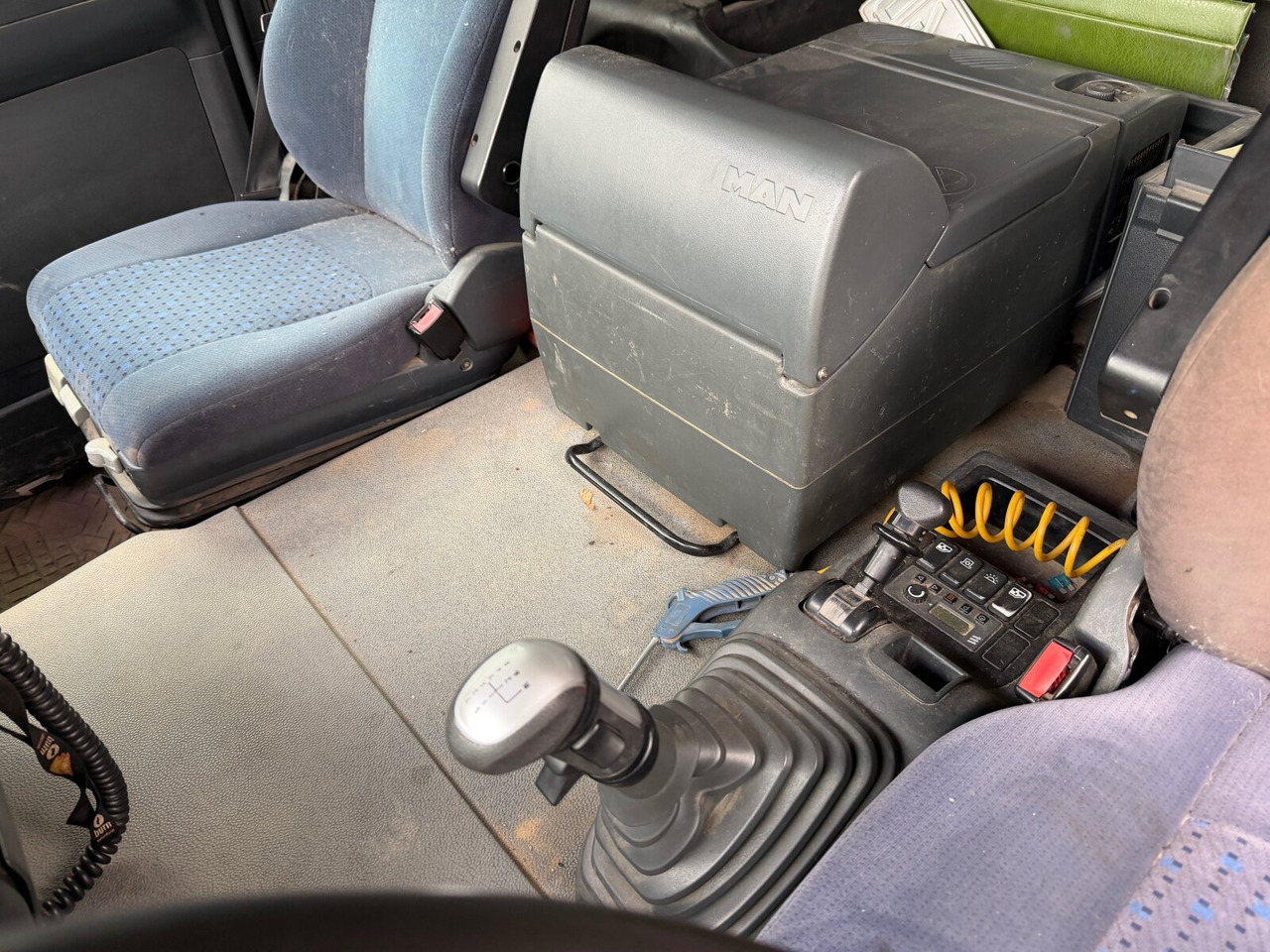 MAN TGA 18.440 4x4 BL TGA 18.440 4x4 BL, Hydraulik - יחידת טרקטור: תמונה 5 MAN TGA 18.440 4x4 BL TGA 18.440 4x4 BL, Hydraulik - יחידת טרקטור: תמונה 5