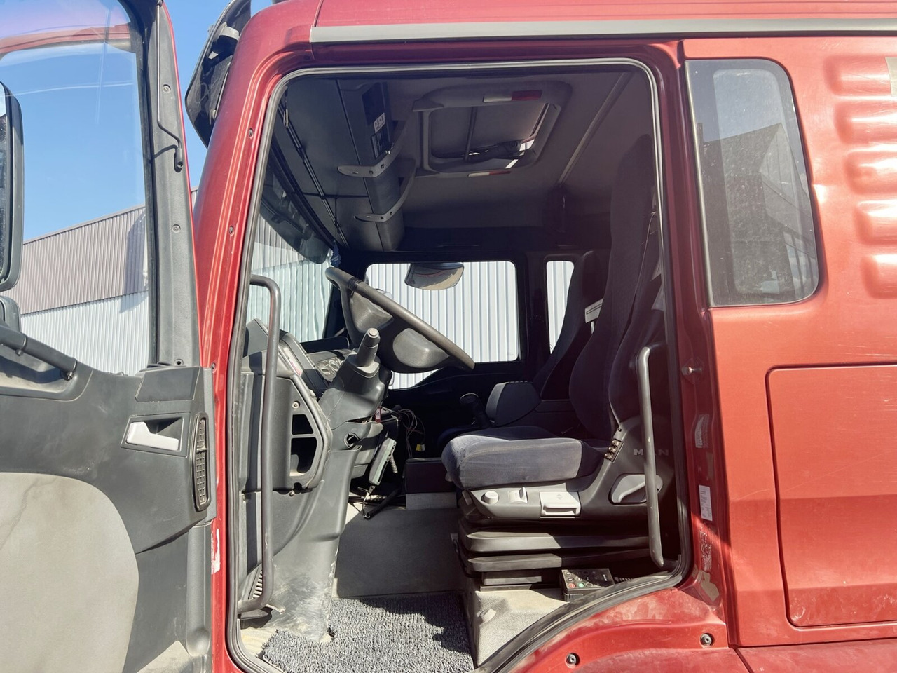 MAN TGA 25.530 8x4-4 BL, Lift-/Lenkachse TGA 25.530 8x4-4 BL, Lift-/Lenkachse - משאית הרמת וו: תמונה 5 MAN TGA 25.530 8x4-4 BL, Lift-/Lenkachse TGA 25.530 8x4-4 BL, Lift-/Lenkachse - משאית הרמת וו: תמונה 5